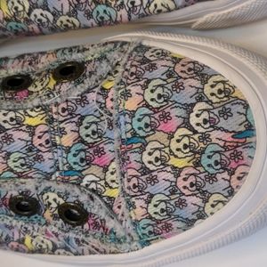 Dog Lover? Bob's from Sketchers Dog Mulatto Mutt 9M women slip on sneakers